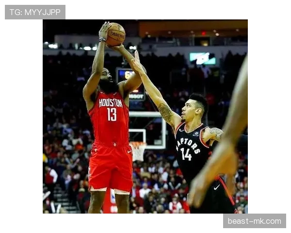 波特三分大赛再展神技,精准投篮引爆全场焦点 波特三分大赛再展神技,精准投篮引爆全场焦点