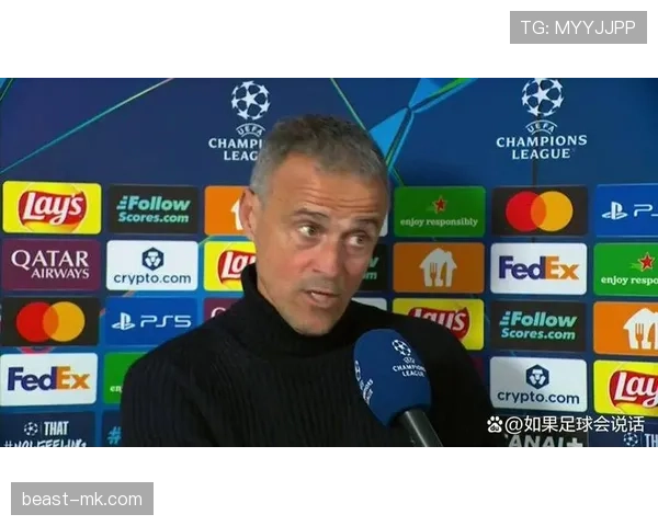 曼联，豪门光环下的迷雾：战术摇摆与阵容失衡，何时走出争冠困境？